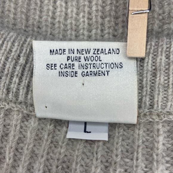 100% men’s Lg wool sweater. Taupe with brown shoulder and elbow pads. - Picture 5 of 6